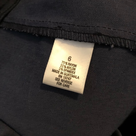 Roz&Ali, Cropped Pants - Picture 6 of 7